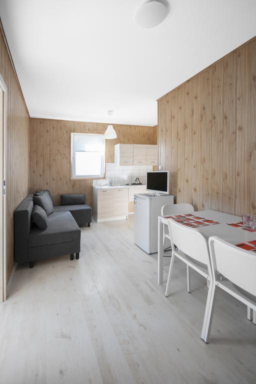 Cuma Camp Villa Sarbinowo Buitenkant foto
