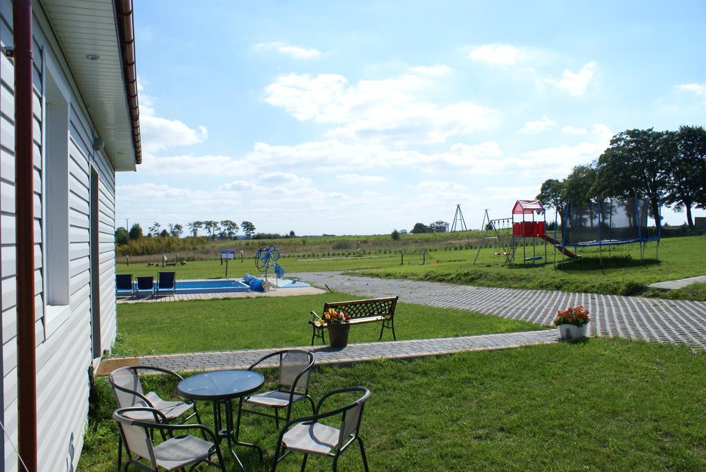 Cuma Camp Villa Sarbinowo Buitenkant foto